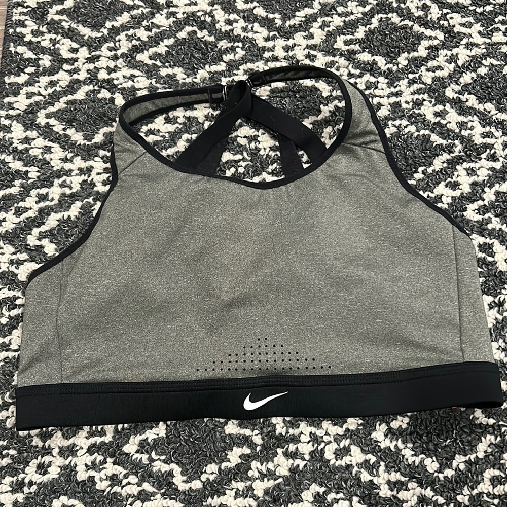 FINAL: Nike Dri Fit Sports Bra
